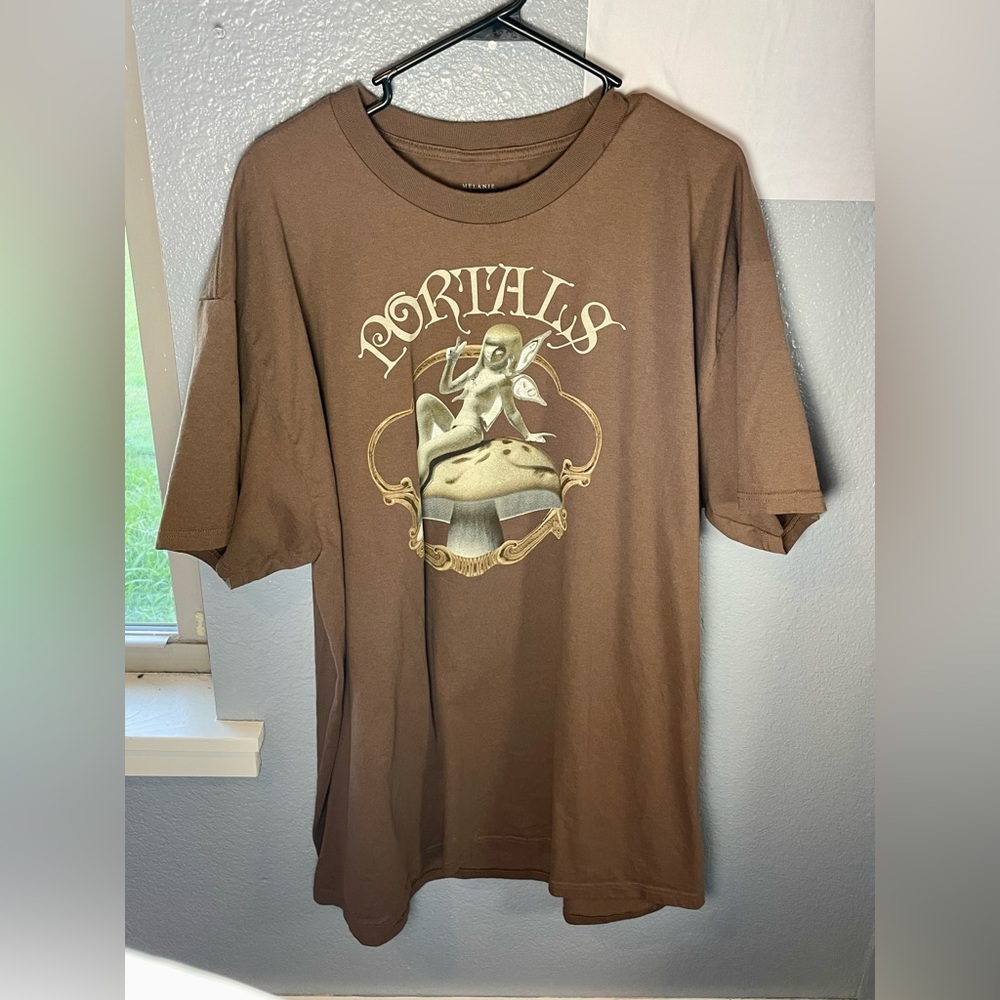 Melanie Martinez portals tour brown mushroom t-shirt (new & never worn)